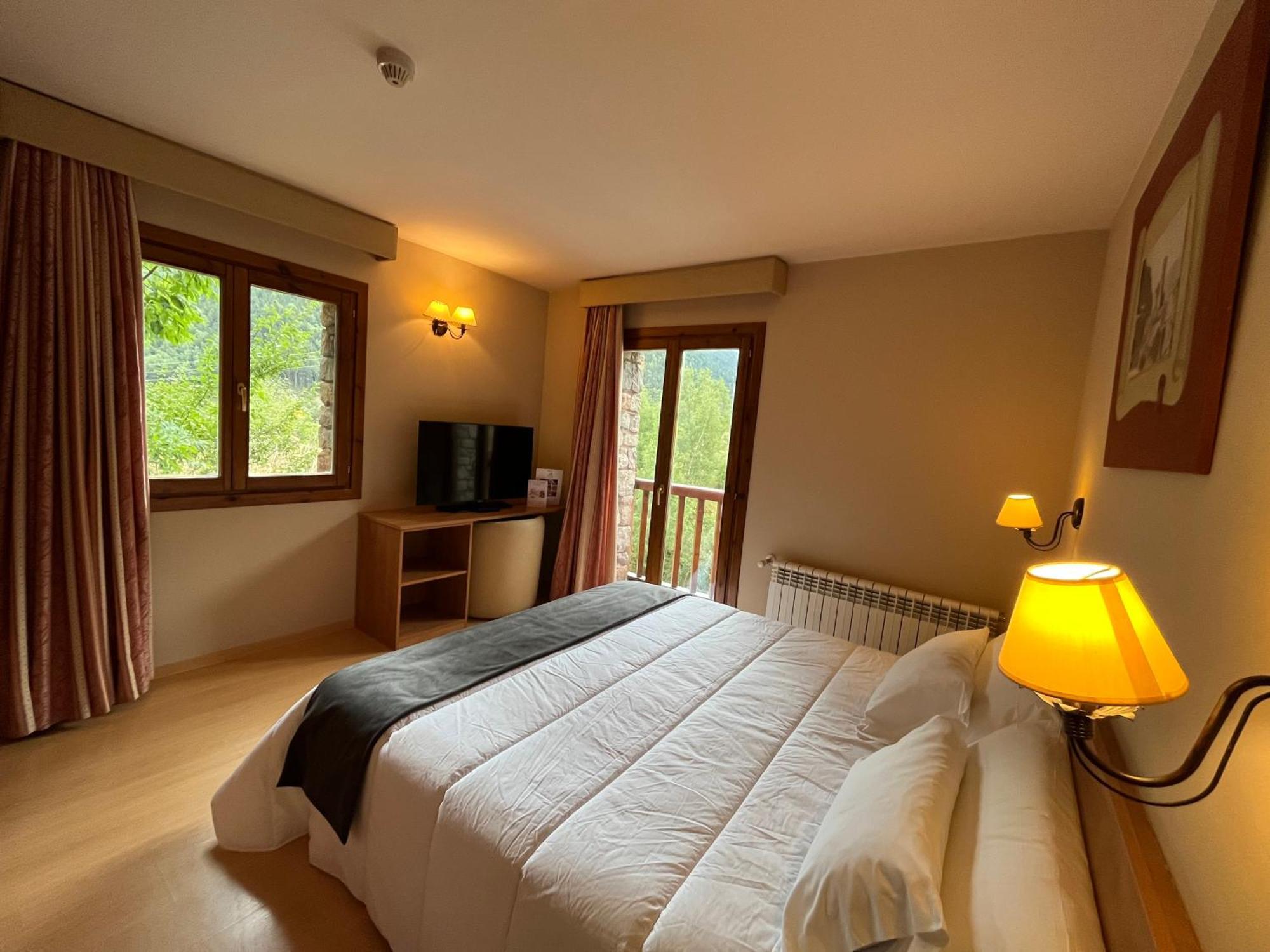 Wuau! Hotel Segle XX Ransol Εξωτερικό φωτογραφία